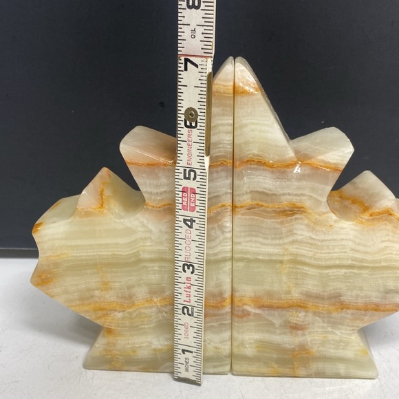 Maple Leaf Shaped Marble Bookends Set of Two - Picture 15 of 16